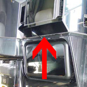 Freightliner Classic/FLD stainless steel under glove box trim - flat, no tabs