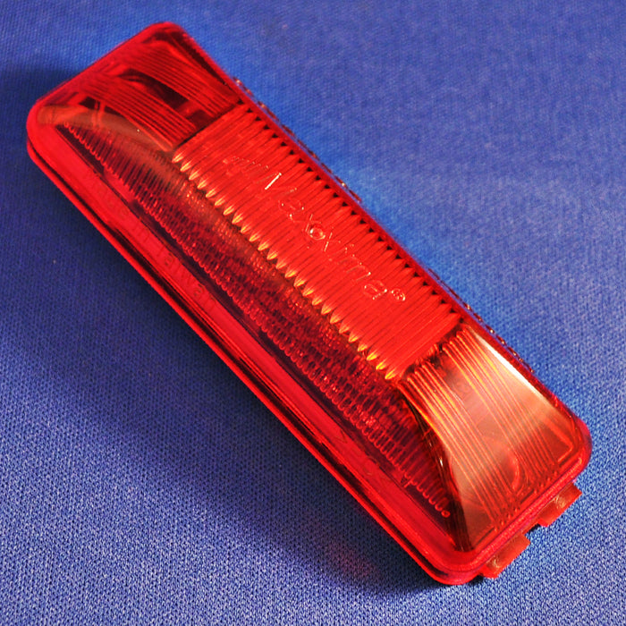 Maxxima red 1" x 4" rectangular 12 diode LED marker light