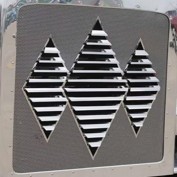 Kenworth W900L stainless steel triple diamond louvered grill