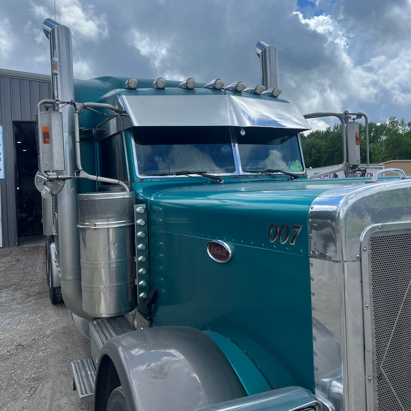 Peterbilt 379 / 389 Ultracab premium stainless steel blind mount visor
