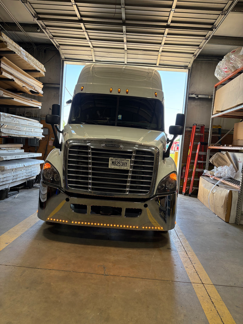 Freightliner Cascadia 2008-2017 22" chrome wraparound bumper w/43 bullseye light holes