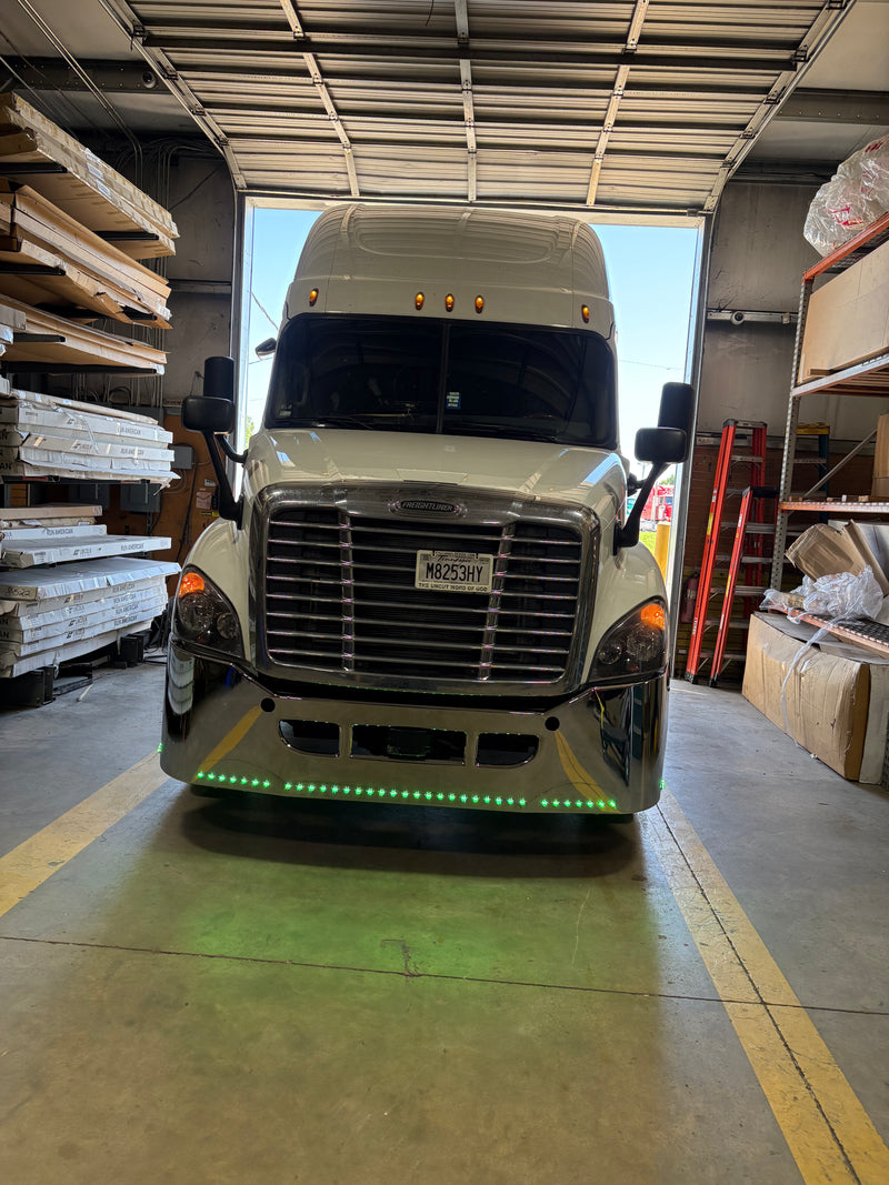 Freightliner Cascadia 2008-2017 22" chrome wraparound bumper w/43 bullseye light holes
