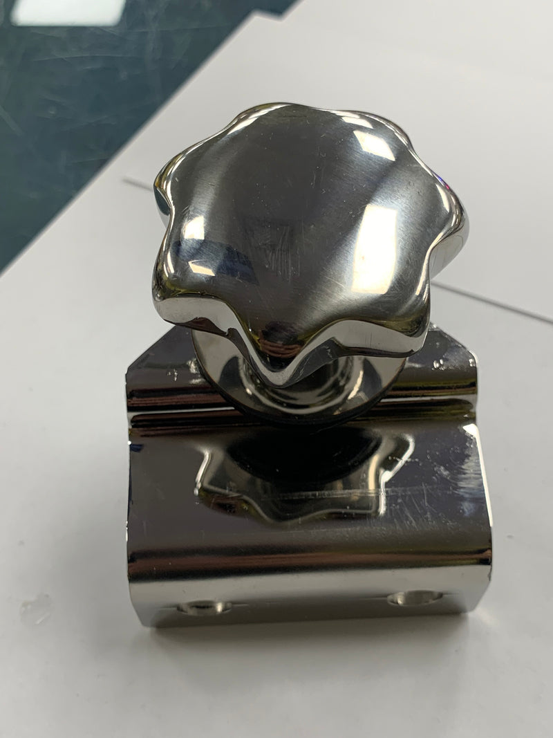 Kenworth-style tool box door latch delete kit