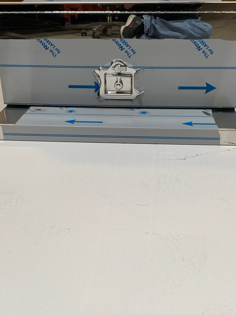 Peterbilt 379 31.5" stainless steel smooth light weight tool box - #304 grade