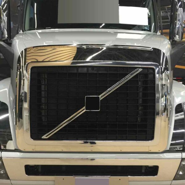 Volvo VN630 / 670 / 780 2003-2018 stainless steel grill deflector and surround