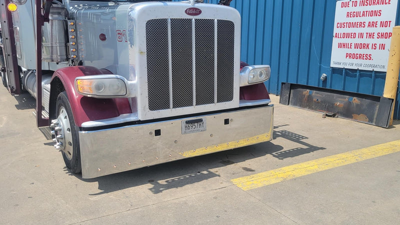 Peterbilt 389 premium 8 gauge chrome 18" rolled end bumper w/15 bullseye light holes