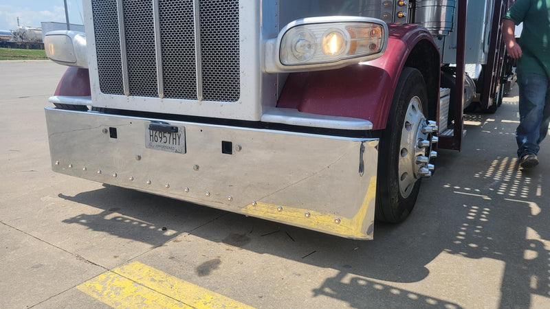 Peterbilt 389 premium 8 gauge chrome 18" rolled end bumper w/15 bullseye light holes