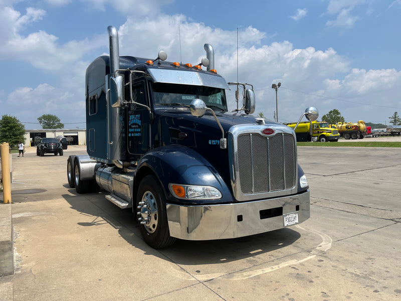 Peterbilt 386 chrome wraparound bumper with tow hook holes