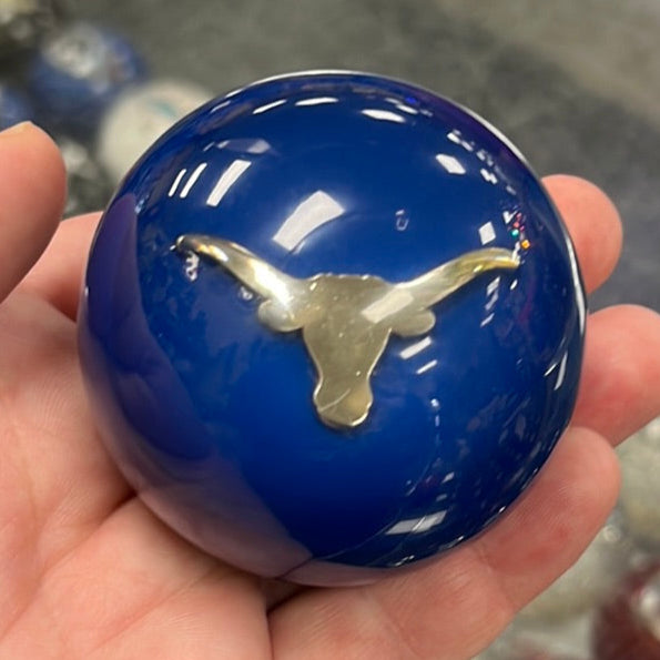 Longhorn embedded 2.25" diameter round gear shift knob