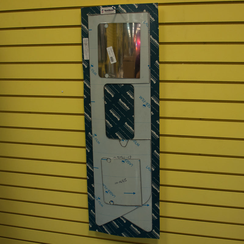 Freightliner Century/Columbia 2001+ stainless steel under door scuff panel w/heater plug hole