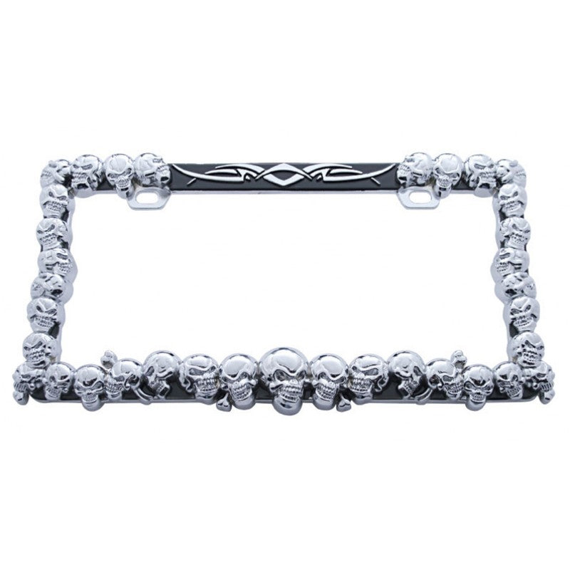 Chrome plastic license plate frame w/skull design