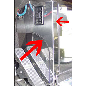 Freightliner Classic/FLD stainless steel left side of fuse panel w/vent hole and side lip