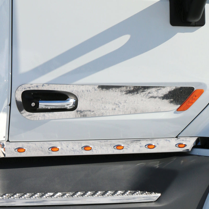 Peterbilt 567/579 stainless steel lower door trim and handle surround