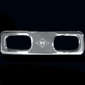 Rockwood Peterbilt 2006+ chrome plastic passenger side vent trim