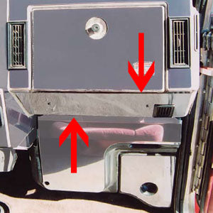 Peterbilt -1994 stainless steel lower glove box trim - no vent