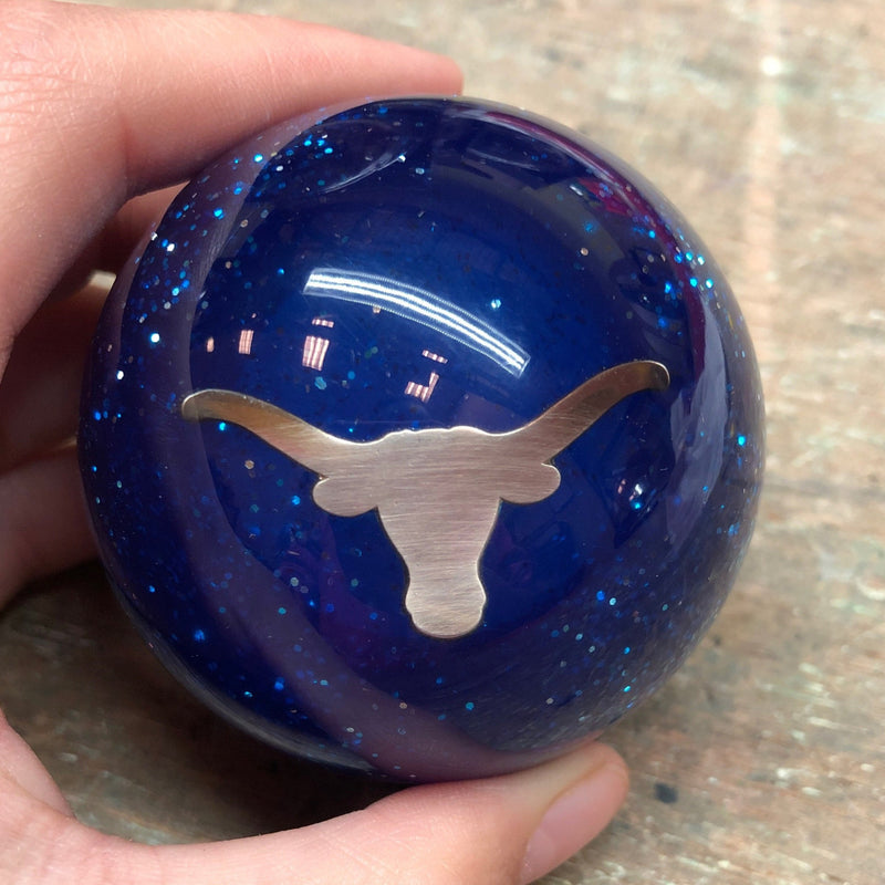 Longhorn embedded 2.25" diameter round gear shift knob