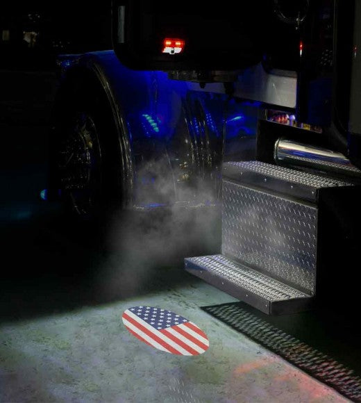 Peterbilt 384/386/389 or Kenworth W900/T800 LED 6-color door light with ground effect