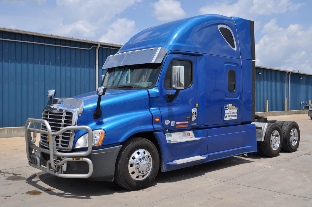 Freightliner Cascadia mid/high roof 15.75" stainless steel sunvisor w/8 combo light holes