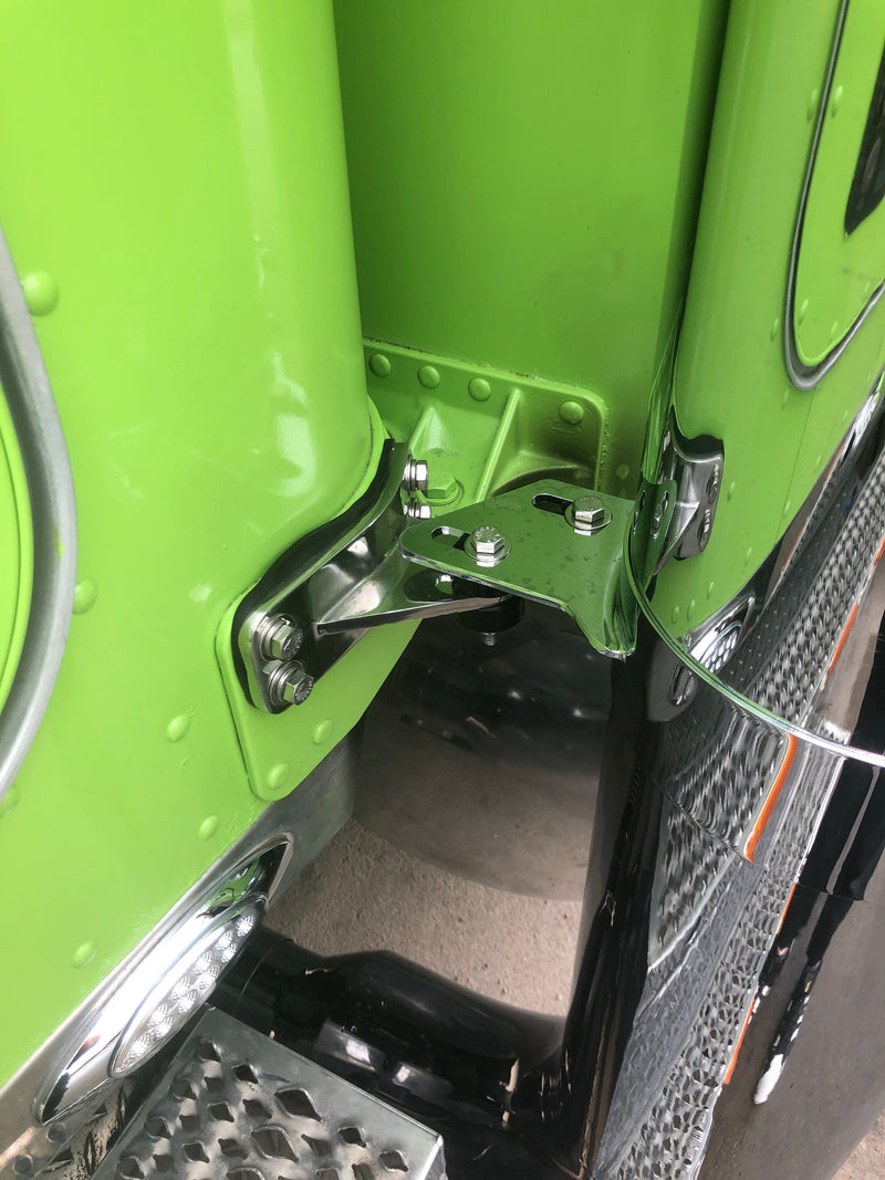 Peterbilt chrome 8" diameter wide clamp with angled bracket - SINGLE