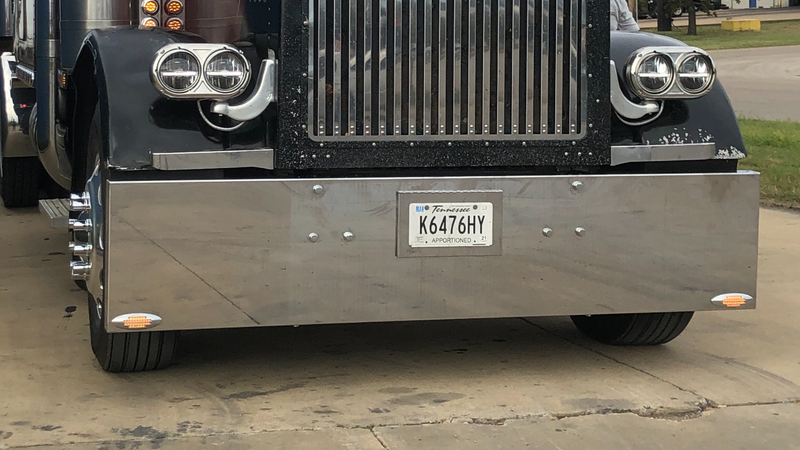 Peterbilt 379 / Freightliner Classic stainless steel single tow pin cover / license plate holder