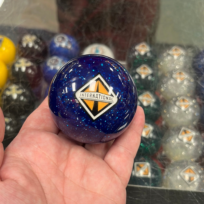 International logo 2.25" diameter round gear shift knob