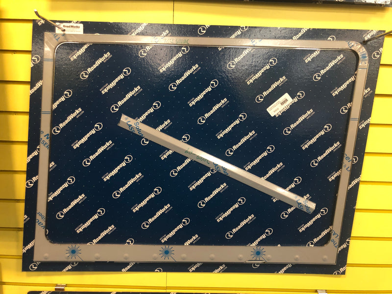 Peterbilt 379/386/389 stainless steel windshield trim w/dimples