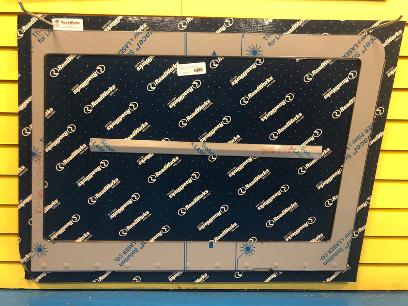 Peterbilt 379/386/389 stainless steel windshield trim - wide with dimples