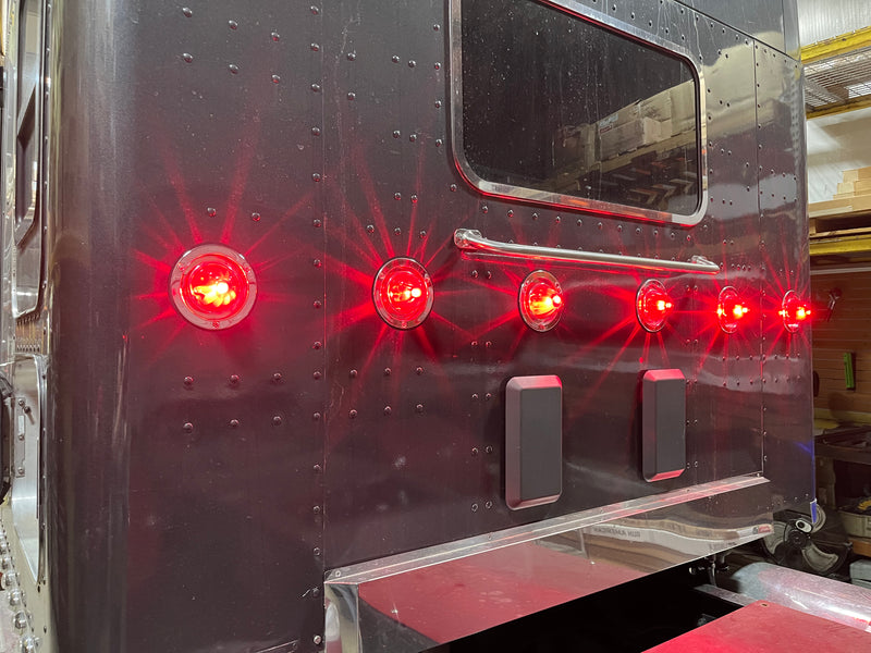 Stainless steel plate and flange for mounting watermelon-style sleeper load light